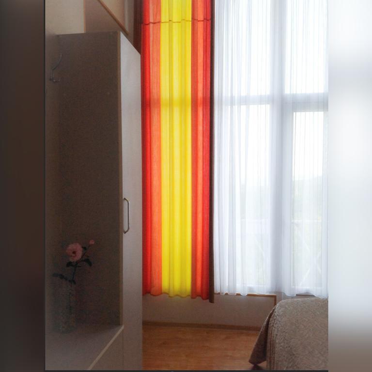 Lelis Guest House Sighnaghi Bagian luar foto