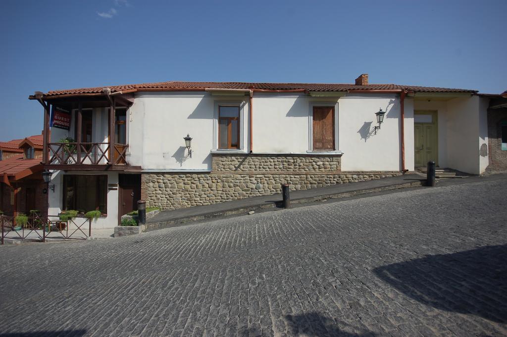 Lelis Guest House Sighnaghi Bagian luar foto