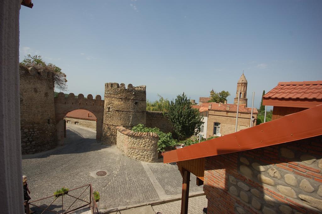 Lelis Guest House Sighnaghi Bagian luar foto