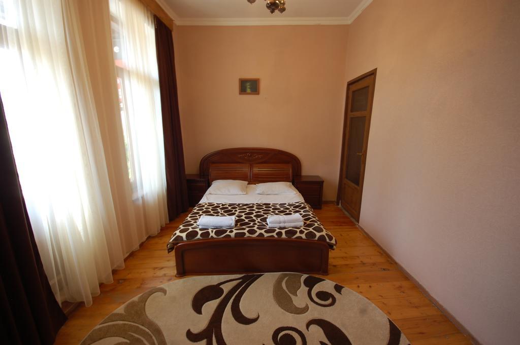 Lelis Guest House Sighnaghi Bagian luar foto
